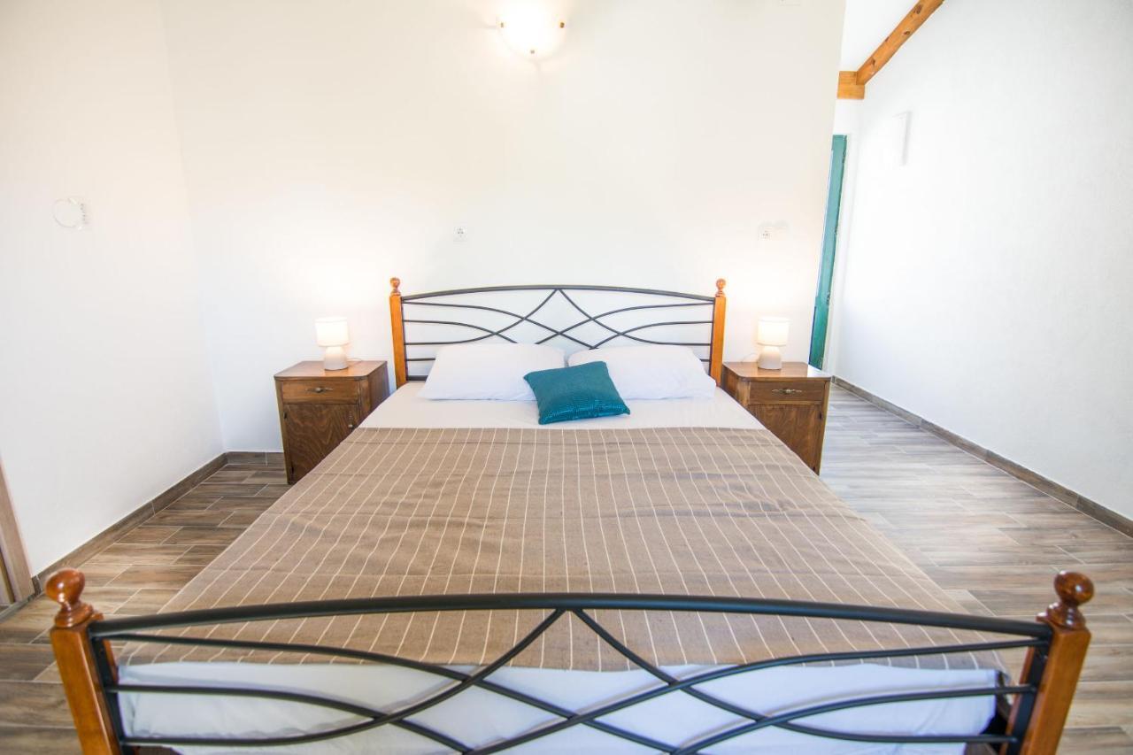 Apartments Tarragon Ugrinici Zewnętrze zdjęcie