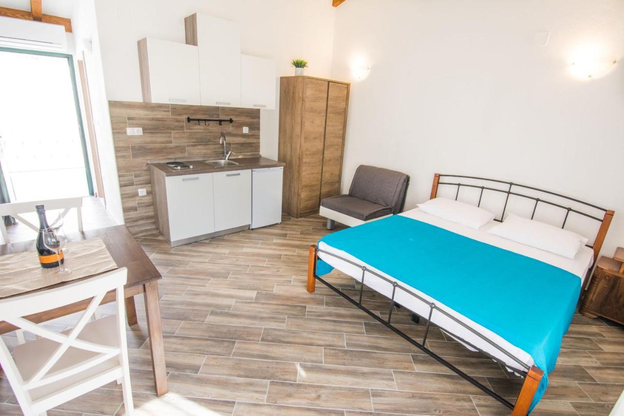 Apartments Tarragon Ugrinici Zewnętrze zdjęcie