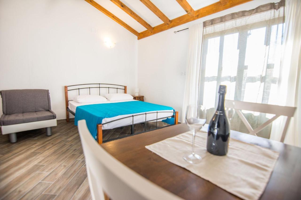 Apartments Tarragon Ugrinici Zewnętrze zdjęcie